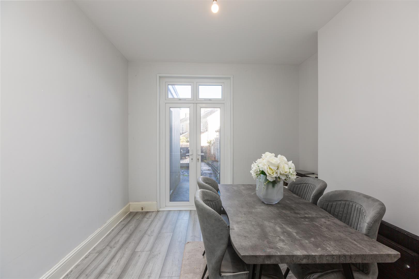 Walters Road, Llanelli, SA15 1LU